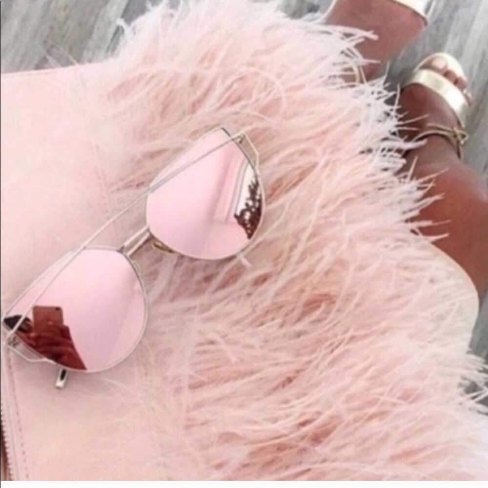 Rose gold mirrored sunglasses